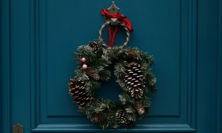 Как сделать оригинальный новогодний венок своими руками: пошаговая инструкция (ВИДЕО)