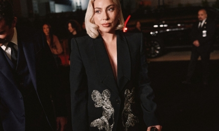 В жакете на голое тело: Леди Гага показала новый соблазнительный образ (ФОТО)