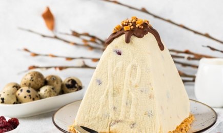 Паска без выпечки: рецепт нежной творожной "ириски" с фундуком и курагой