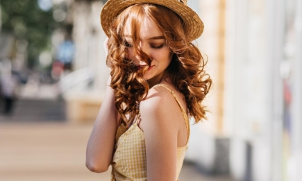 Як зберегти здорове волосся влітку: 7 порад від дерматолога