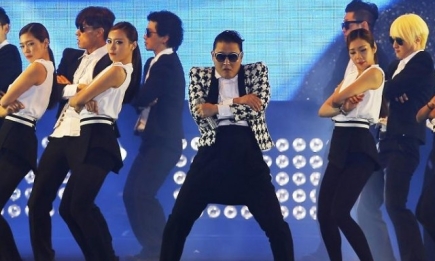 Второй клип южнокорейского рэпера PSY побил рекорд просмотров на YouTube