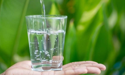 Чи справді треба пити по 1,5 літра води на день? Експертна відповідь, якій можна довіряти на всі 100%