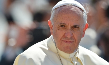 Папа Римский просит молиться за покорность искусственного интеллекта и роботов людям