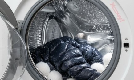 И химчистка не понадобится: "золотое правило" стирки пуховика в машинке, которое не знает большинство