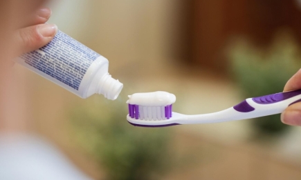 Зубная паста необязательна при чистке зубов: врач-стоматолог раскрыла правду о привычной всем гигиенической процедуре (ВИДЕО)