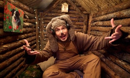 Новый мюзикл "Жив пес Сірко" покоряет сеть! POSITIFF и Юля Юрина выпустили рождественский хит (ТЕКСТ, ВИДЕО)