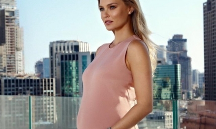 Израильская модель Бар Рафаэли беременна во второй раз