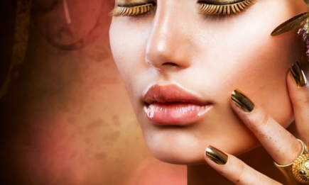 Золотой гид: какие средства лучше использовать в золотом макияже
