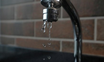 Чи вигідно встановлювати лічильник на воду: коли він реально економить гроші