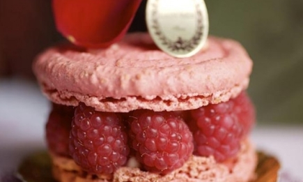 Все буде смачно 07.07.2015: французский десерт с лепестками роз