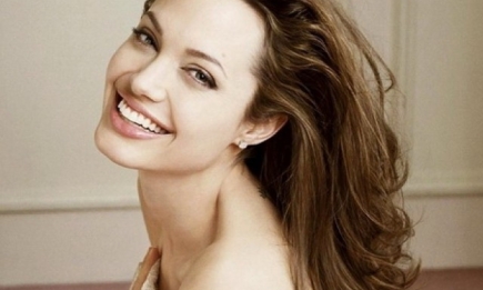 Как Анджелина Джоли репетировала в 25 лет (ВИДЕО)