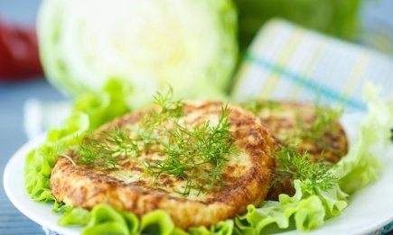 Из этого дешевого продукта котлеты получаются не хуже мясных: сытно, вкусно, экономно (РЕЦЕПТ)