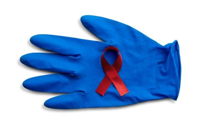 Эпидемия ВИЧ в Украине: кто в зоне риска и как провериться быстро и анонимно