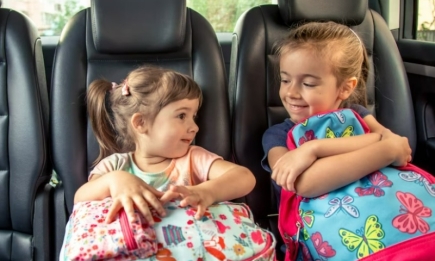Путешествуем с детьми: 4 секрета, которые помогут развлечь их в пути