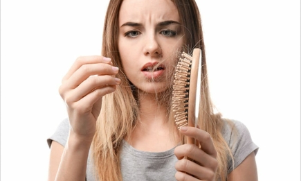 Кількість волосин, яка випадає у людини за день: що вважати за норму та коли починати хвилюватися