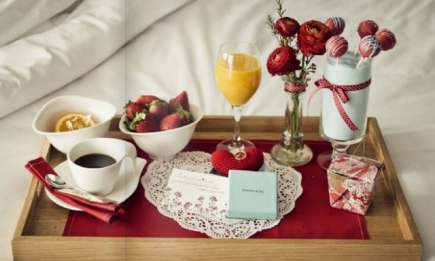 Как приготовить романтический завтрак в День святого Валентина