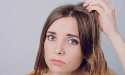 Что будет, если долго не мыть голову: парикмахер предупредила о неприятных последствиях (ВИДЕО)