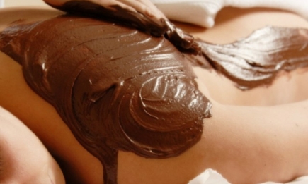 Шоколадное обертывание для упругой груди. Видеорецепт