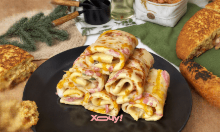 Ленивые блины, которые жарятся сразу с начинкой: простой рецепт (ВИДЕО)