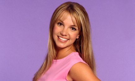 Ностальгия в глаз попала: подборка лучших песен поп-дивы Бритни Спирс (ВИДЕО)