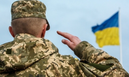 В Украине продлили военное положение и общую мобилизацию: подробности