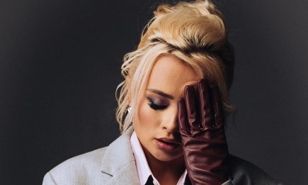 Больше — не значит лучше: Angela о 5 ошибках родителей, которые могут испортить идеальный Новый год для ребенка