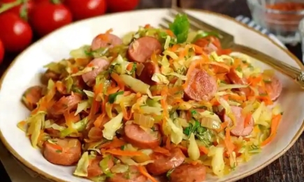 В цей німецький салат ви просто закохаєтесь: нереально ситна страва (РЕЦЕПТ)