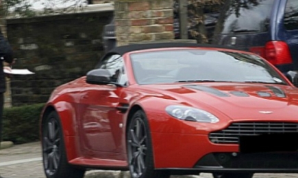 Дэниэл Крейг купил  спортивный Aston Martin. Фото