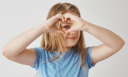 8 секретов, которые быстро уничтожат самооценку ребенка: никогда так не делайте!