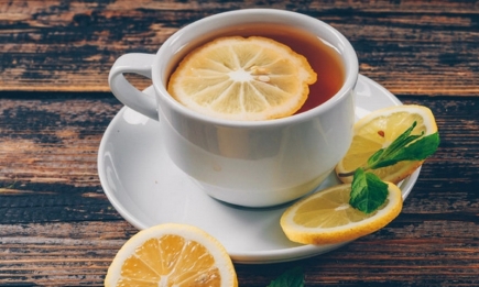 Чай с лимоном - это хорошо, но без кипятка: эксперт поделилась секретом приготовления действительно полезного горячего напитка