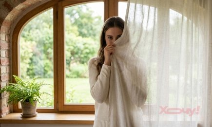 Выглядеть как модель с обложки: 5 самых выгодных поз для фото у окна (ВИДЕО)