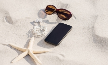 Как спрятать деньги и телефон от воров: пляжные лайфхаки, которые вас удивят (ВИДЕО)