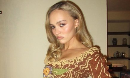 Дочь Джонни Деппа поразила фигурой в бикини: горячие фото 26-летней актрисы