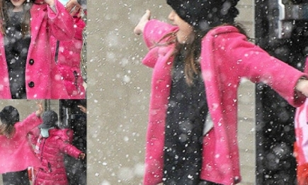 В Нью-Йорке снег: как радуются дети знаменитостей