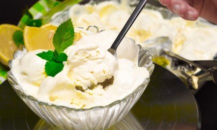 Вкус лета в каждой ложке: как приготовить вкусное лимонное мороженое (РЕЦЕПТ)