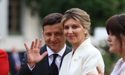 Елена Зеленская вышла на саммит НАТО под руку с супругом: трогательные фото