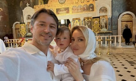 Притула крестил маленького сына в поврежденной Лавре и впервые показал его лицо (ФОТО)