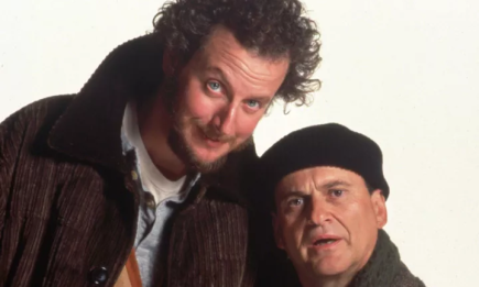 "Мокрые бандиты" через 35 лет: как сейчас выглядят Гарри и Марв из культовой рождественской ленты "Сам дома"