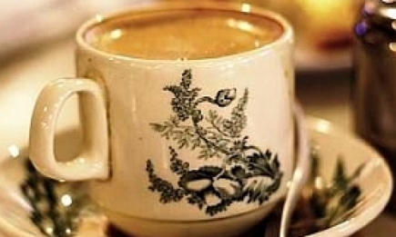 Англичане создали эталонную чашку чая с молоком