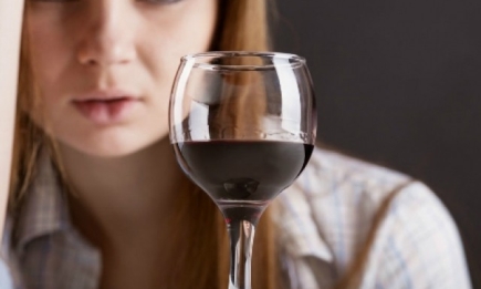 Специалисты определили безопасную дозу алкоголя для женщин