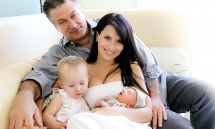 Алек и Хилария Болдуин впервые показали новорожденного сына и объявили его имя
