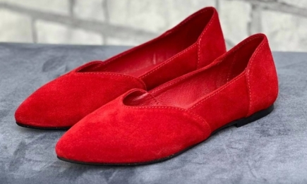 Красная обувь на низком ходу - это так мило! Что будем носить в следующем теплом сезоне (ФОТО)