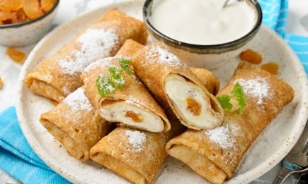 Нежнейшее блюдо с осенним шармом: нереально вкусные и ароматные блины (РЕЦЕПТ)