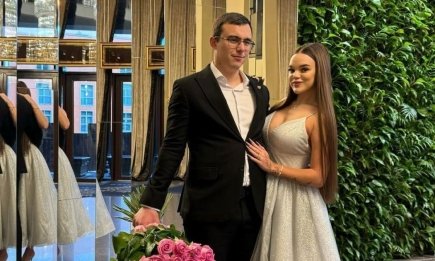 "А потім будуть плакати": Юлія Верба із чоловіком оскандалилися у Буковелі, давши офіціанту на "чай" рублями (ВІДЕО)