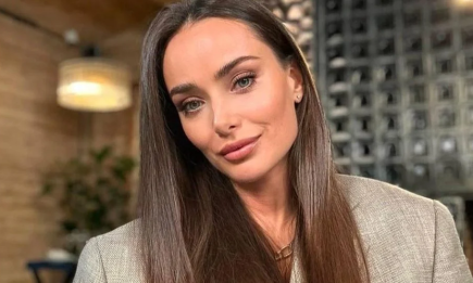 Почти не изменилась: Ксения Мишина показала, как выглядела в юности (ФОТО)