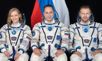 Российская актриса Юлия Пересильд и режиссер Клим Шипенко успешно отправились в космос на съемки нового фильма