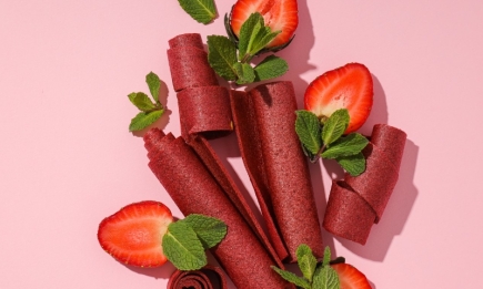 Діти не будуть просити цукерки: рецепт елементарних копійчаних солодощів з полуниці