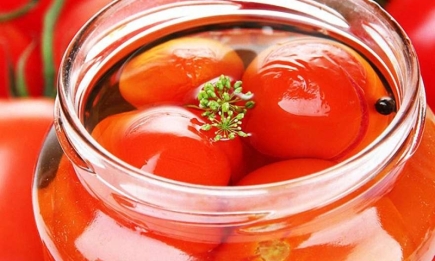 Вы об этом не знали: секрет маринада "3 – 6 – 9" для огурцов и помидоров (РЕЦЕПТ)
