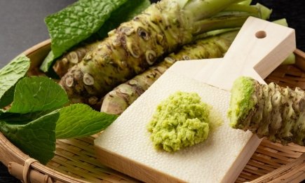 Ви ніколи не їли справжній васабі: чому він такий рідкісний і що насправді подають в закладах (ВІДЕО)