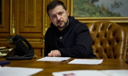 "Пиджак, который ждет победы": Владимир Зеленский показал, как живет Офисе Президента Украины
